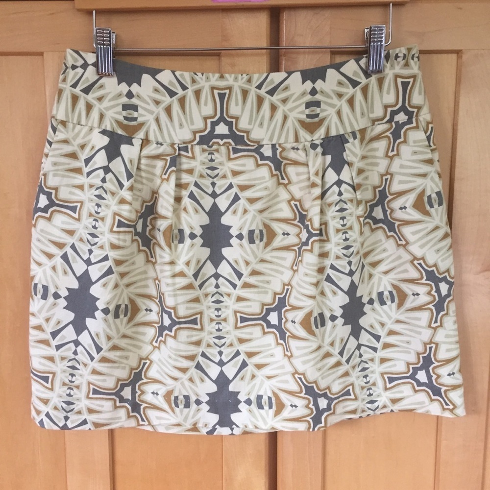 Banana Republic mini Skirt with pockets size 6